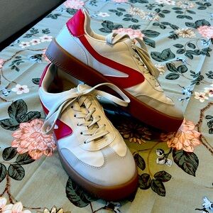 Dolce Vita Russo Sneakers red cream women’s 8